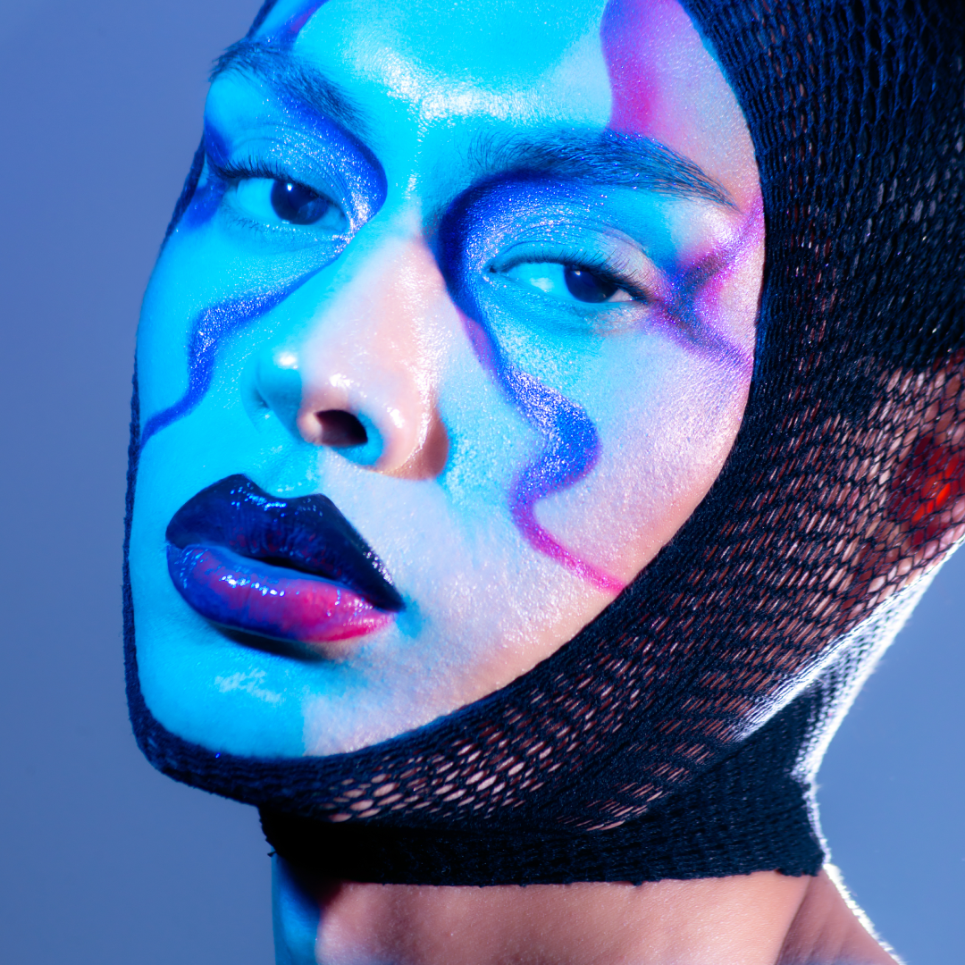 Maquillaje editorial de la profesora Andrea Walrus